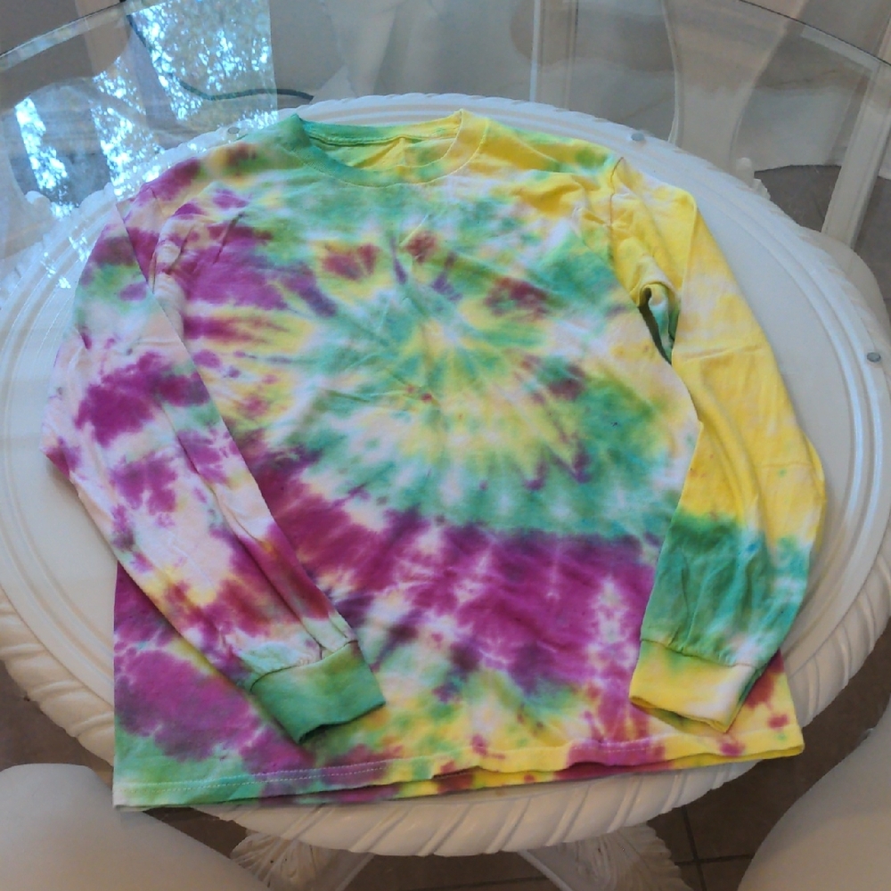 Colorful Tie-Dye Long Sleeve Shirt Small